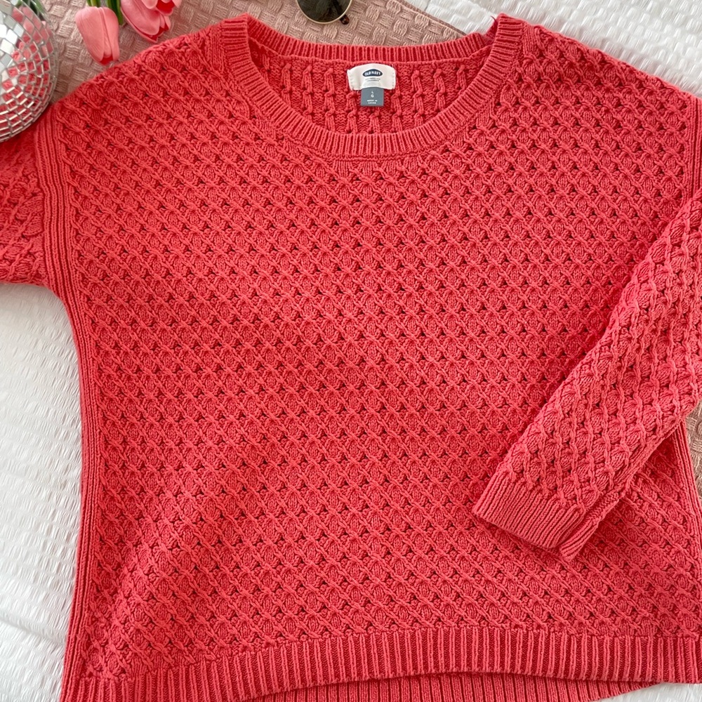 Pink sweater 💘 - Picture 2 of 4